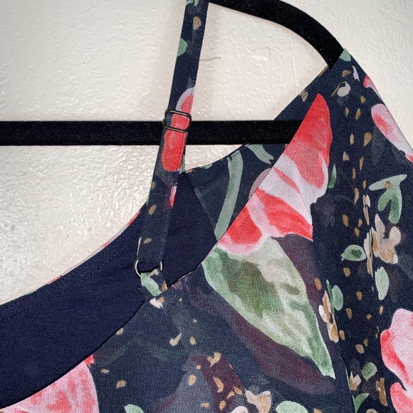CAbi #5220 sail away cold shoulder cami in floral - Picture 5 of 8